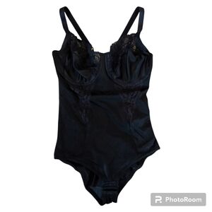 Maidenform Black Body Shaper with Built-in Lace Underwire Bra 38D EUC